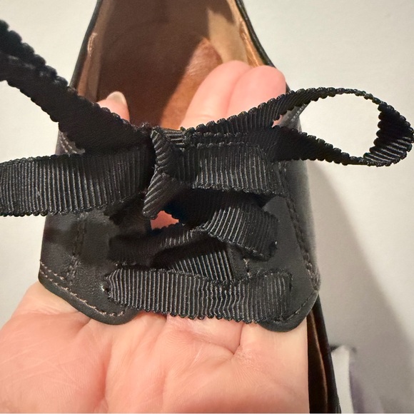 Clarks Town Cloak Black Leather Mary Jane Pumps Block Heel Lace Up Size 7.5 - Picture 15 of 15